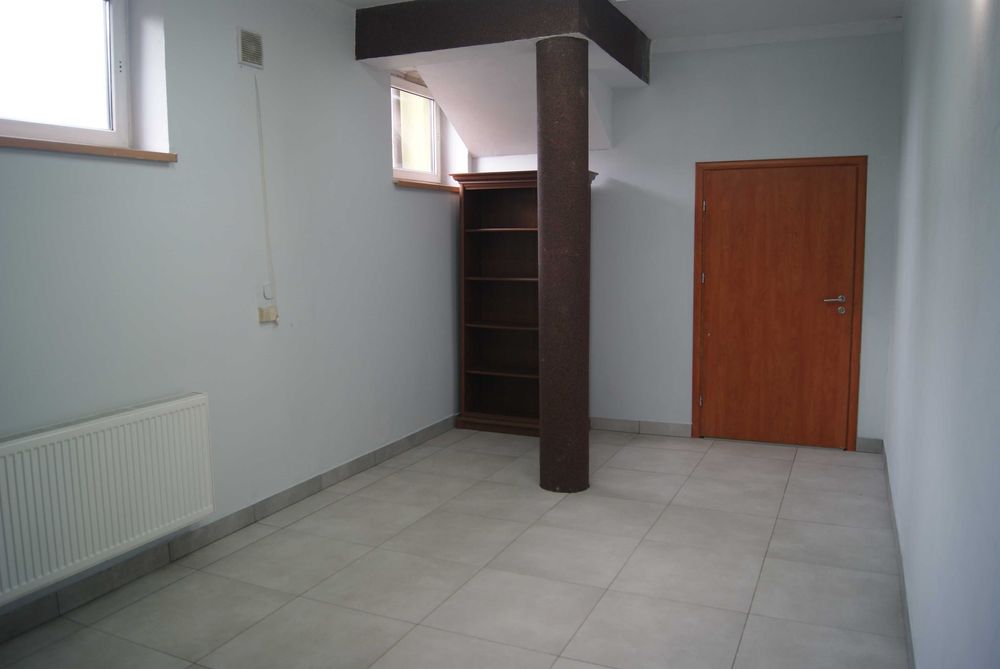 Wynajmę lokal o powierzchni 20m2 + duży parking