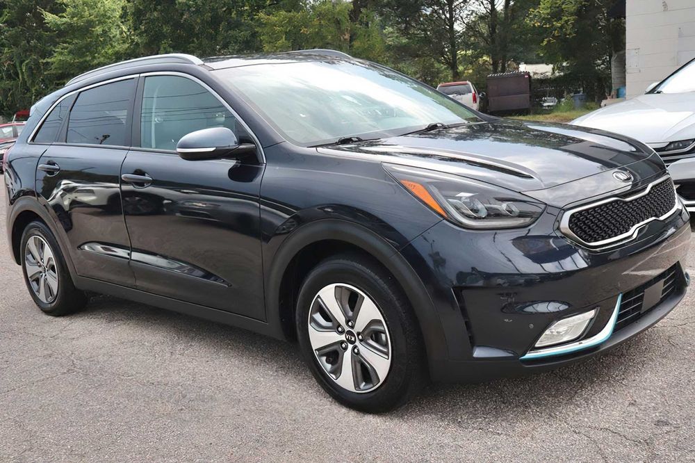 Kia Niro Hybrid      2018