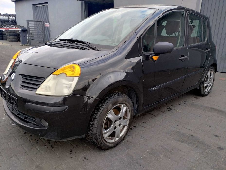 błotnik przód przedni  prawy lewy Renault Modus NV676, części