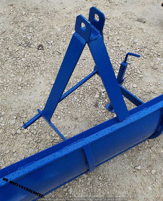 1.5 i inne wzmocniony pług na tył tuz do śniegu ciągnący / spychający