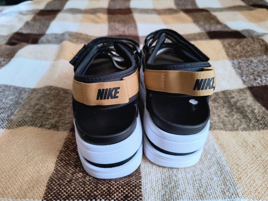 сандалии nike icon classic - купити жіноче взуття - Ціна на OLX.ua
