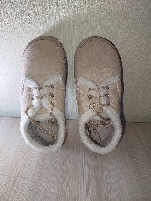 Зимние тёплые УГГИ