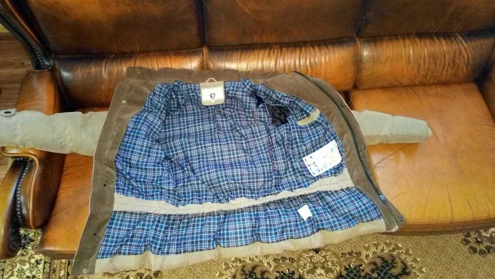 Куртка зимова розмір М