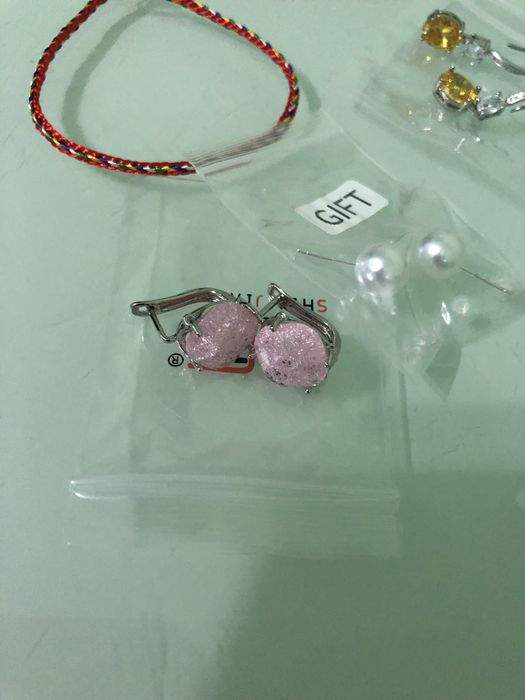 Подарунки дешево