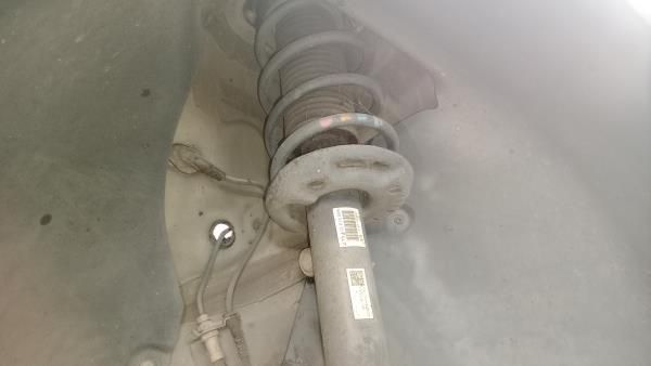 Amortecedor frente direito VOLKSWAGEN Golf VI (5K1)