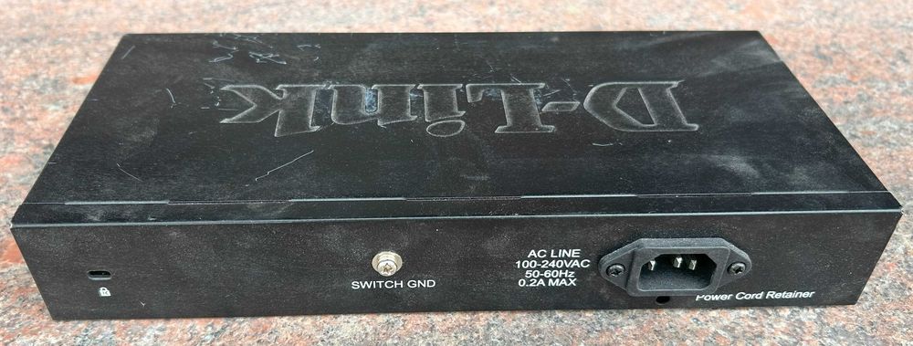 Switch D-Link DGS-1016D – 16-portowy gigabitowy