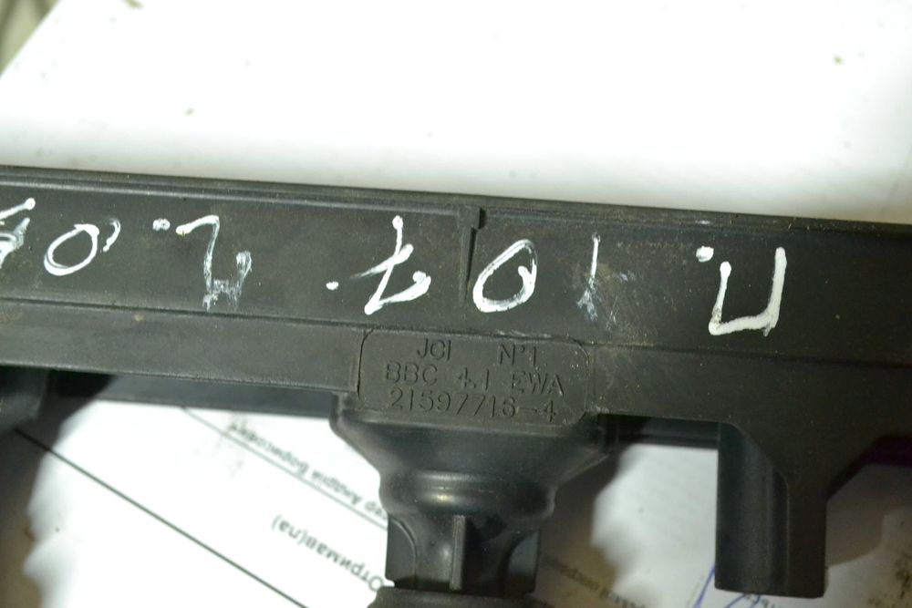 Котушка запалювання peugeot 307-407 Citroen C4-C5 1.8-2.0 бензин