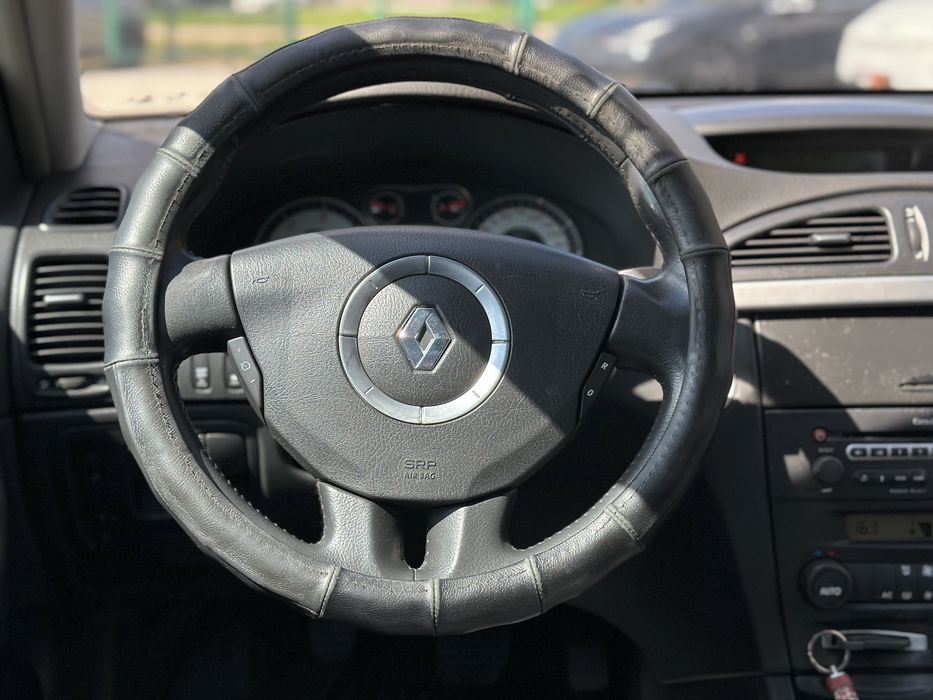RENAULT LAGUNA 2005 року, 1.9 дизель, механіка, передній привід.