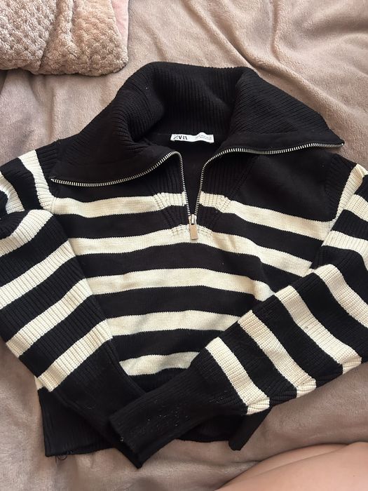 світер в смужку zara