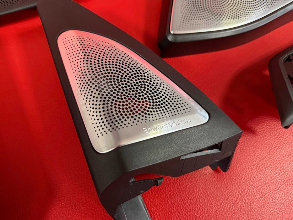Сетки с подсветкой Bowers & Wilkins на BMW X5 G05 / X7 G07