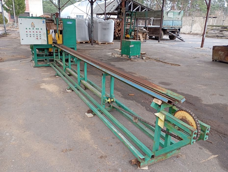 Верстати деревообробні розпилові для виготовлення обрізаної дошки