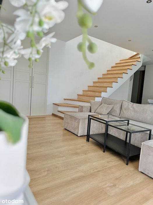 93 m² | Ogród 130 m² | Taras na dachu | Pompa ciepła | 11 min do Rynku