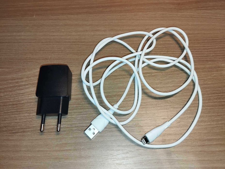 Ładowarka Lightning - do iPad / iPhone