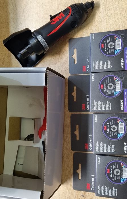 Maquina de corte pneumatica rotativa roloc 3M - NOVA