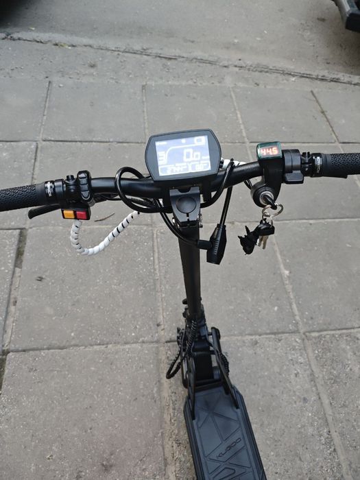 Продам KUGOO  G2 PRO