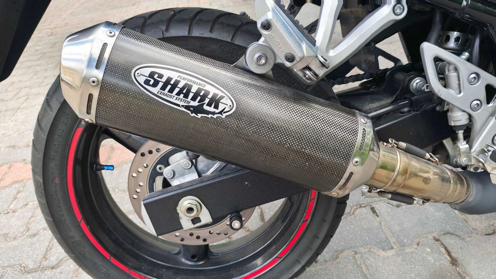Suzuki GSX650f autoalarm wydech Shark