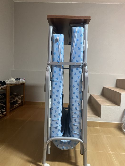 Mini cama movel (divã)