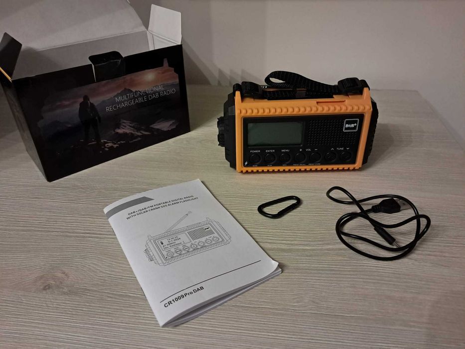 Rádio ROCAM CR1009 - Casa, Campismo ou Emergência