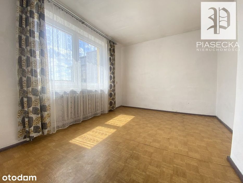 Dom nad morzem blisko przystani z Mariną