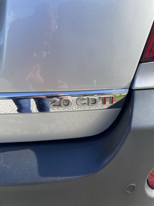 Samochód SUV Opel Antara