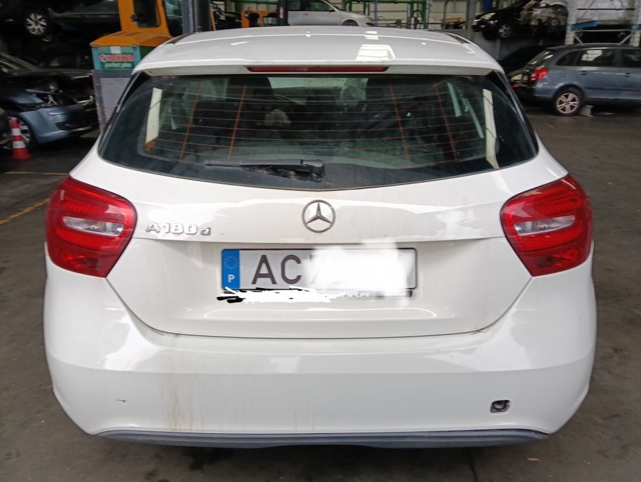 Mercedes A 180 W176 Display ecrã original anos 2012/13/14/15/16/17/18/