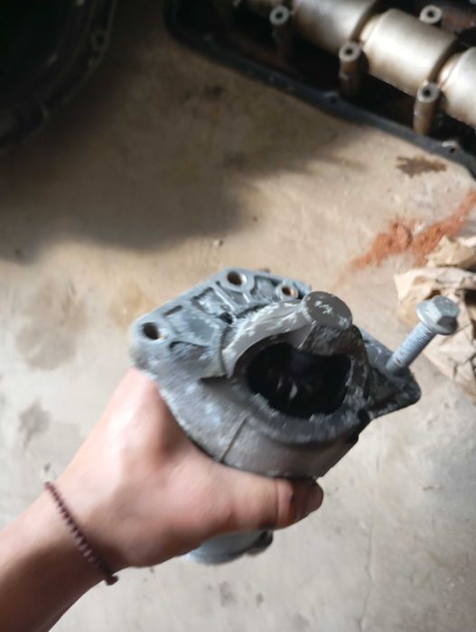 Продам стартера рено