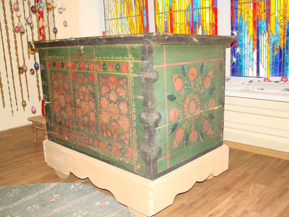Скриня для приданого нареченої, весільна, поч. 20-го ст.