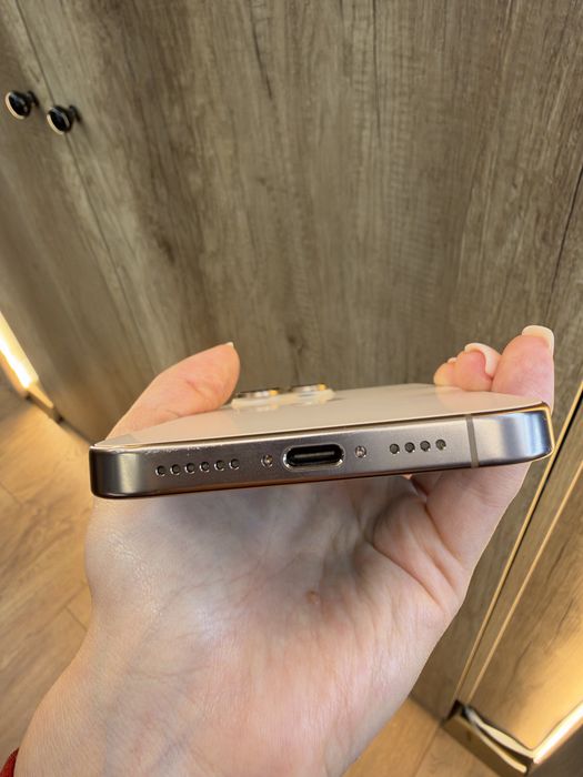 Б/у IPHONE 16Pro Max 256 Desert Titanium Neverlock Костюшка,5 igrand