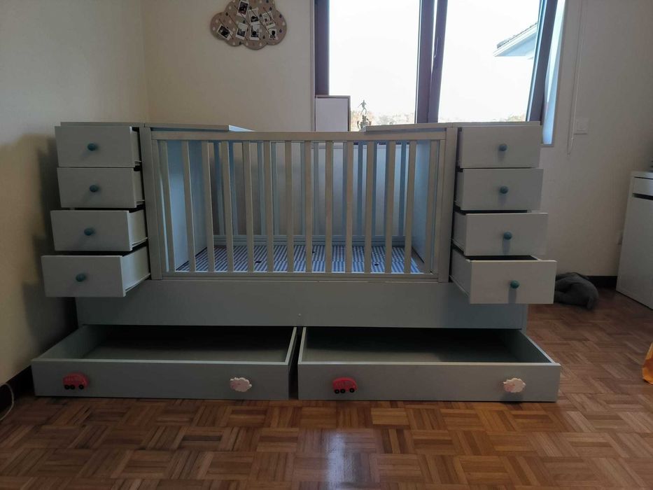 Berço transformável em cama