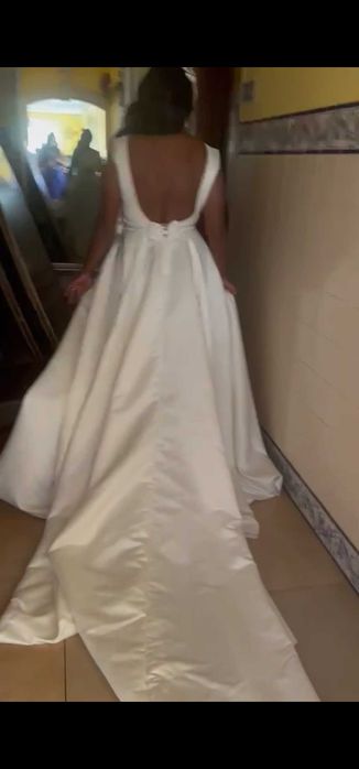Belíssimo Vestido de Noiva