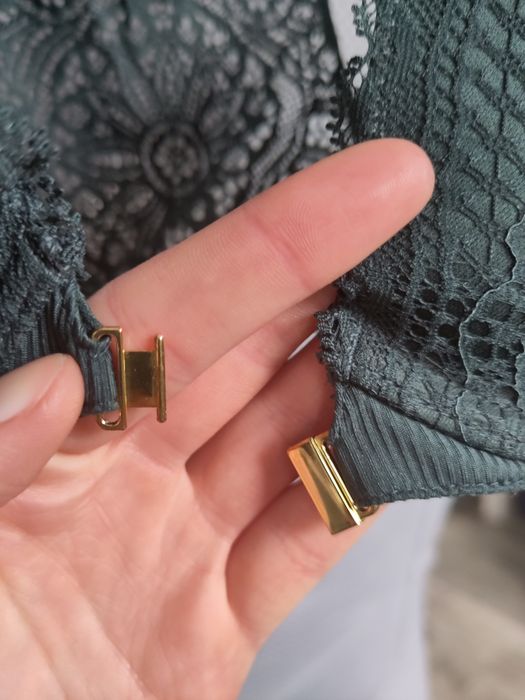 Koronkowy biustonosz butelkowa zieleń 75B