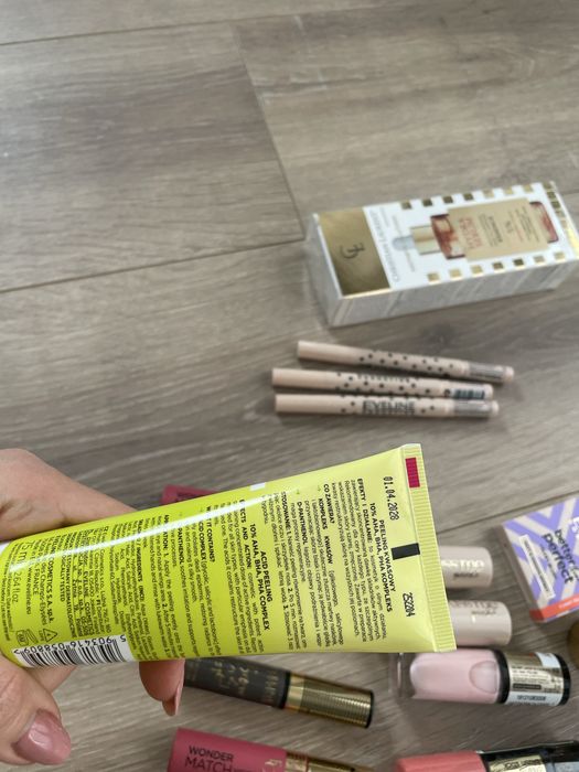 Zestaw kosmetyków Eveline Christian Laurent serum róż peeling Nowe