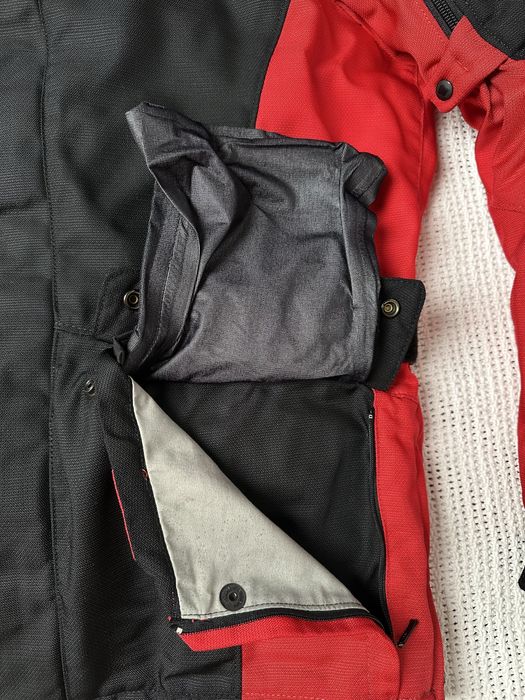 Мотокуртка-черепаха Dainese розмір 50 (M/L) стан нової,