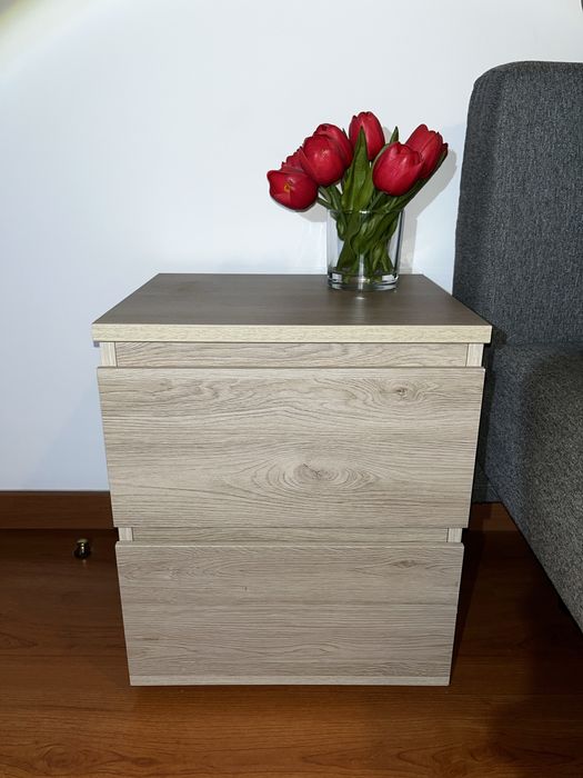 Mesa de Cabeceira Ikea com 2 gavetas