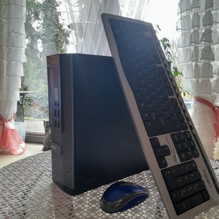 Komputer stacjonarny DELL Optiplex 7010 4x3.3GHZ 4GB 250Gb WIN7/10