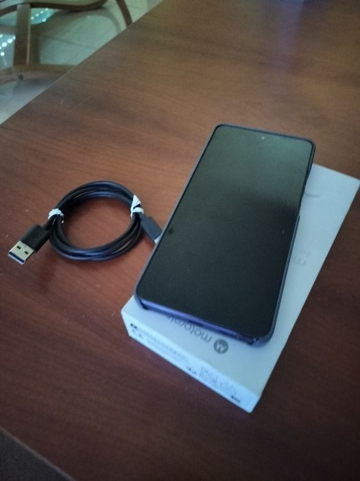Telemóvel Motorola G86 Power novo c/garantia