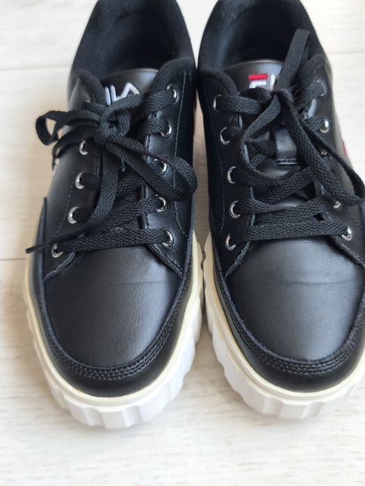 Кросівки жіночі Fila, розмір 38