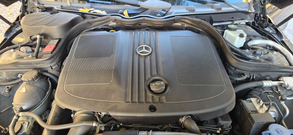 Mercedes  bez C 220