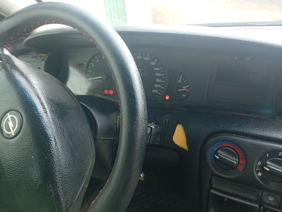Opel Omega um 2000 a gasóleo