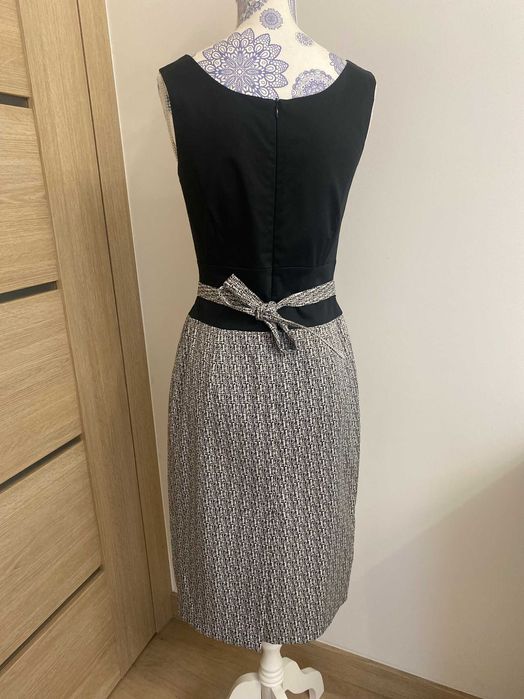 Czarno-biała sukienka SIMPLE XS