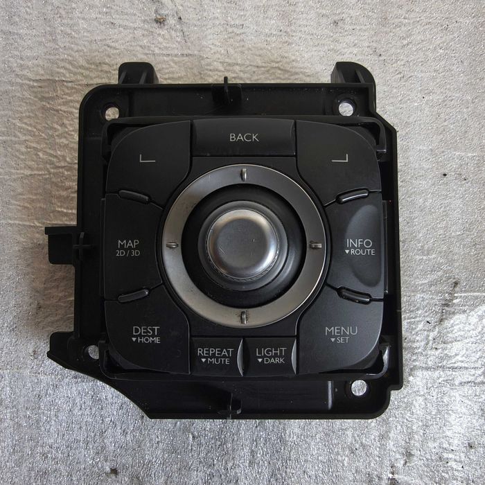 Panel sterowania multimediami Renault Megane III Coupe 253.B00.004.R FV Transport/Dostawa