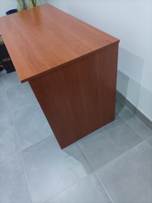 Secretaria  como nova