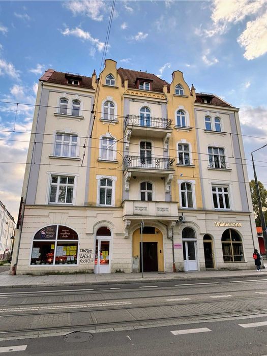 ŚWIETNA LOKALIZACJA 3-pokoje w kamienicy po generalnym remoncie !!!