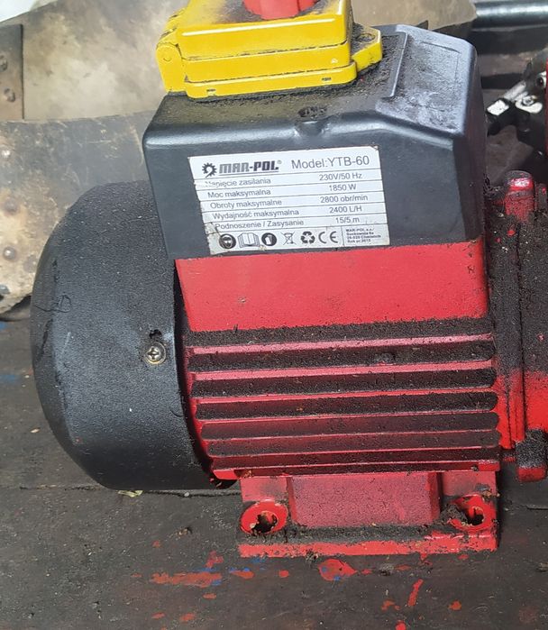 Sprzedam silnik elektryczny od pompy paliwa.