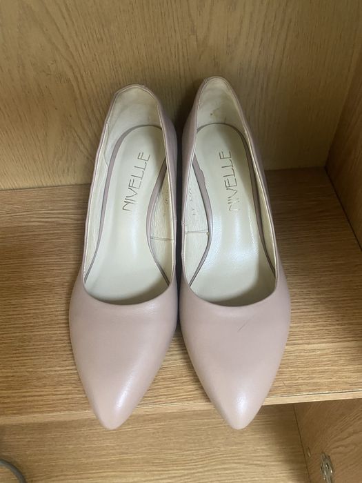 Туфлі жіночі в гарному стані.б/у  розмір 38