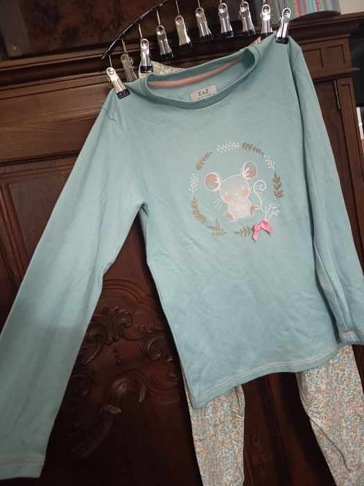 Pijama femenino com padrão