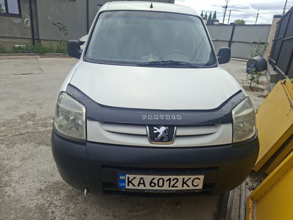 Продам пежо партнер