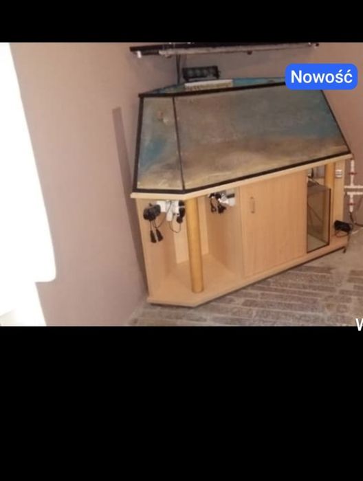 Akwarium narożne 500L 120x120cm rozcięte