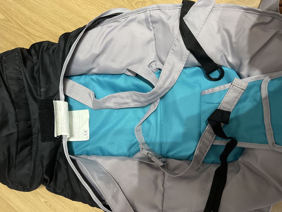 Alcofa bebe e serve de apoio para cadeira ate aos 9 kg