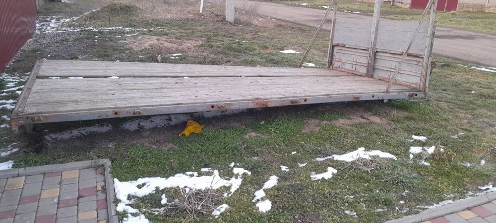 Продам кузов бортовой 4.2м. На Газель.